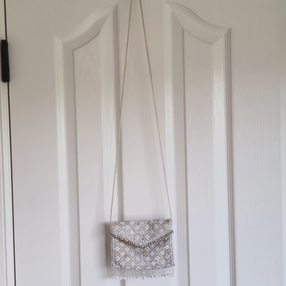 Antique Beaded Diamond Patterned Evening Bag - Picture 2 of 13